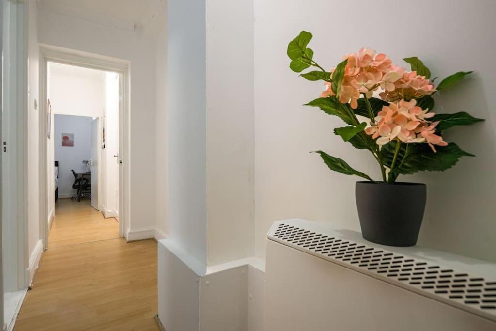 Cosy 2-Bedroom Flat Paddington Londres Exterior foto